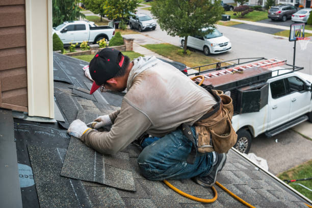 Professional Roofing technician working in Vauxhall, NJ